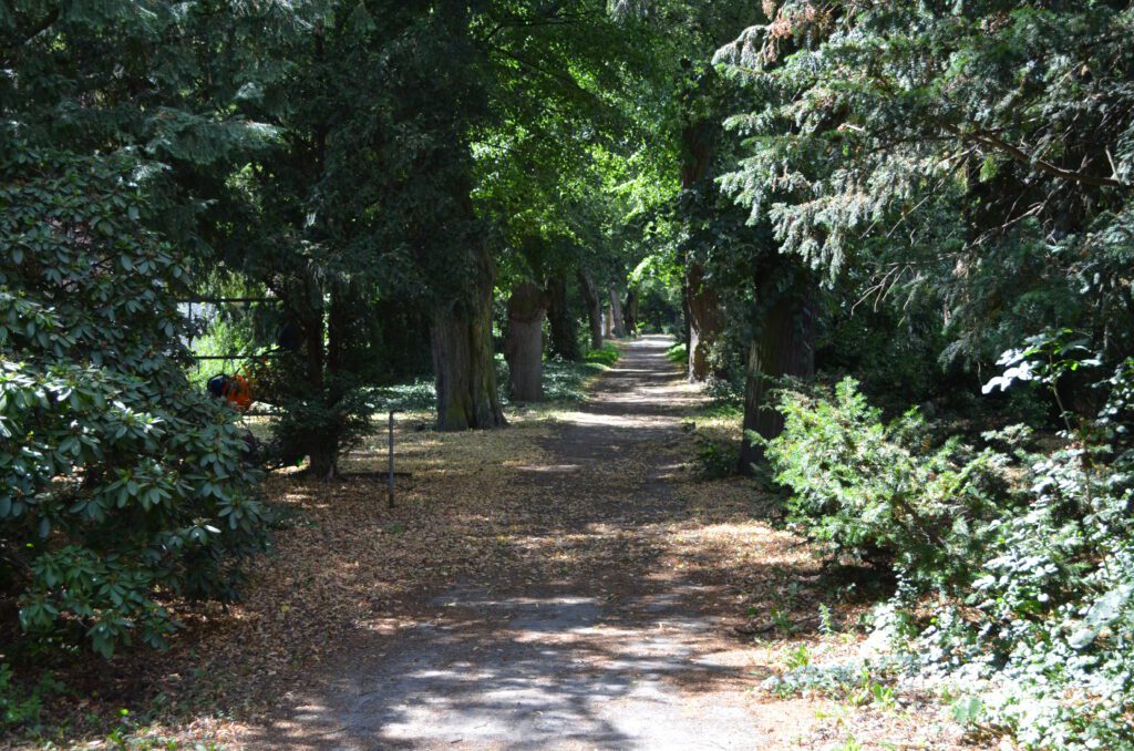 650 Jahre Britz – Die Friedhöfe Teil 1, Koppelweg