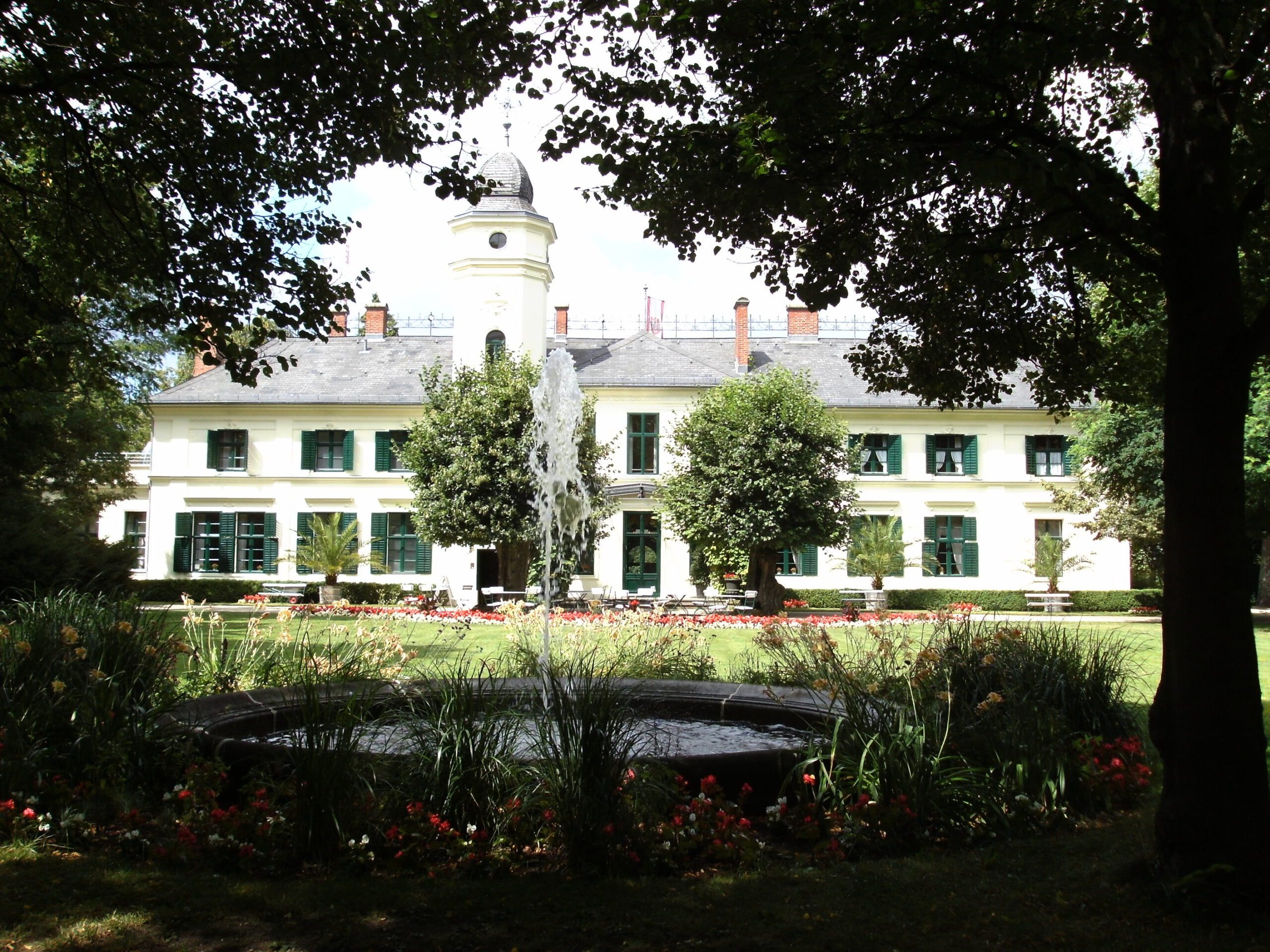 Rund um das Schloss Britz